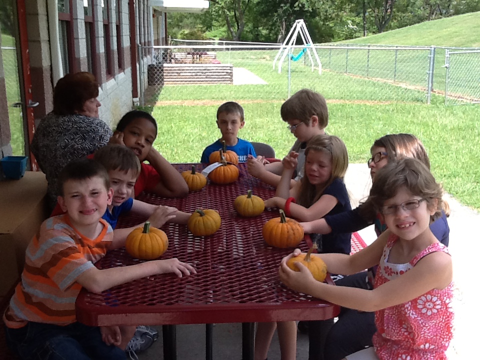 Clyde Elementary Students Win Purple Ribbons at the Fair